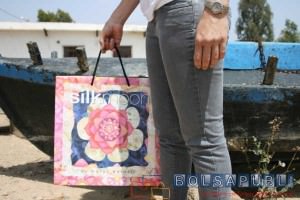 bolsas de papel con cordones